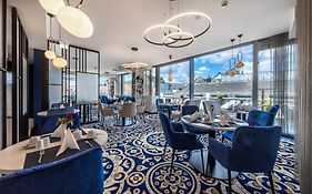 Best Western Premier Royal Blue